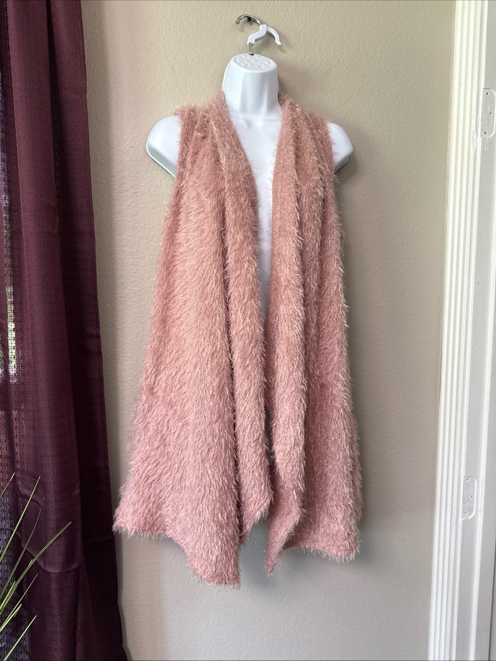 #880 Bluheaven Fuzzy Mauve Fashion Vest With Pockets size Small